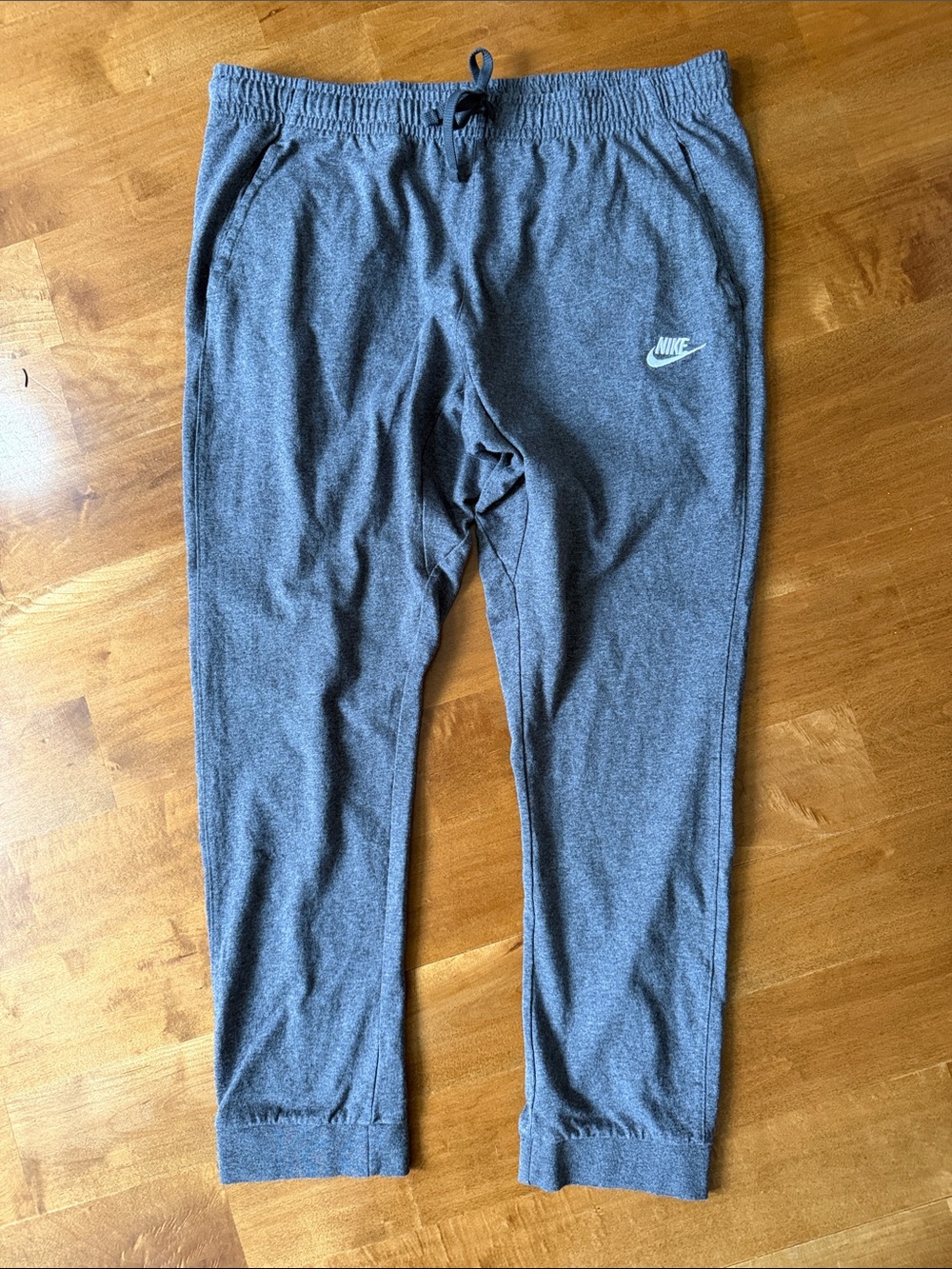NIKE Men's Gray Joggers/Sweatpants